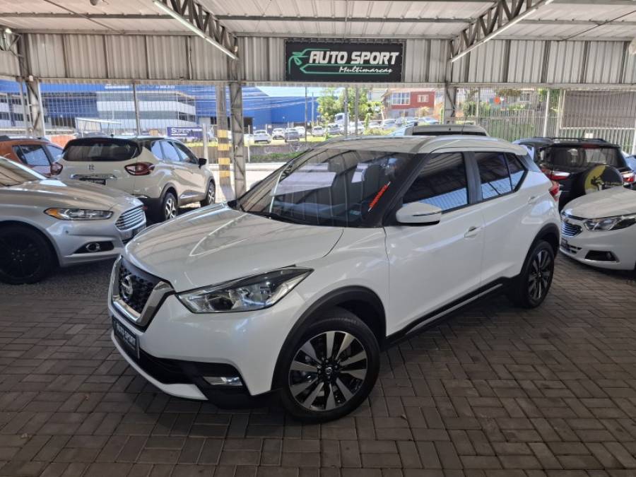 NISSAN - KICKS - 2017/2018 - Branca - R$ 77.900,00