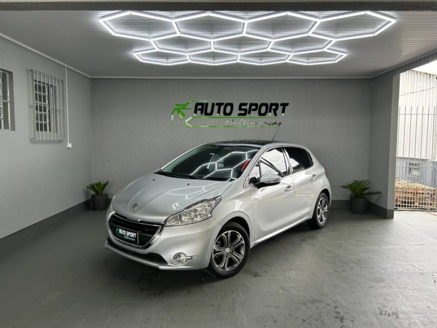 PEUGEOT - 208 - 2015/2016 - Prata - R$ 56.000,00