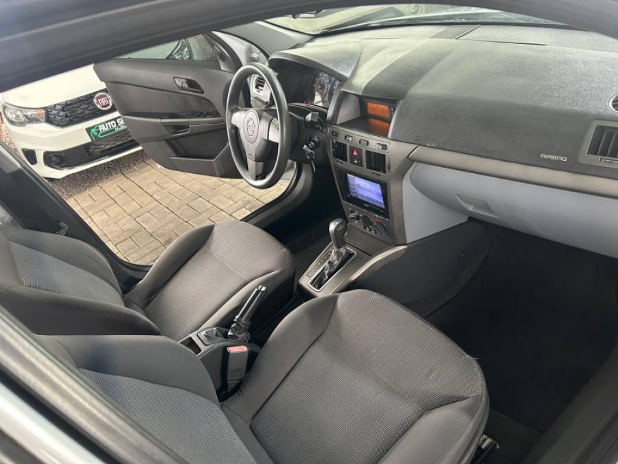 CHEVROLET - VECTRA - 2008/2009 - Prata - R$ 42.900,00