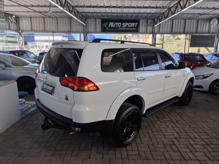 MITSUBISHI - PAJERO DAKAR - 2011/2012 - Branca - R$ 98.000,00