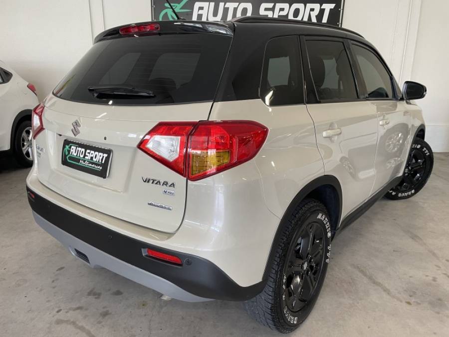 SUZUKI - VITARA - 2017/2018 - Bege - R$ 85.900,00