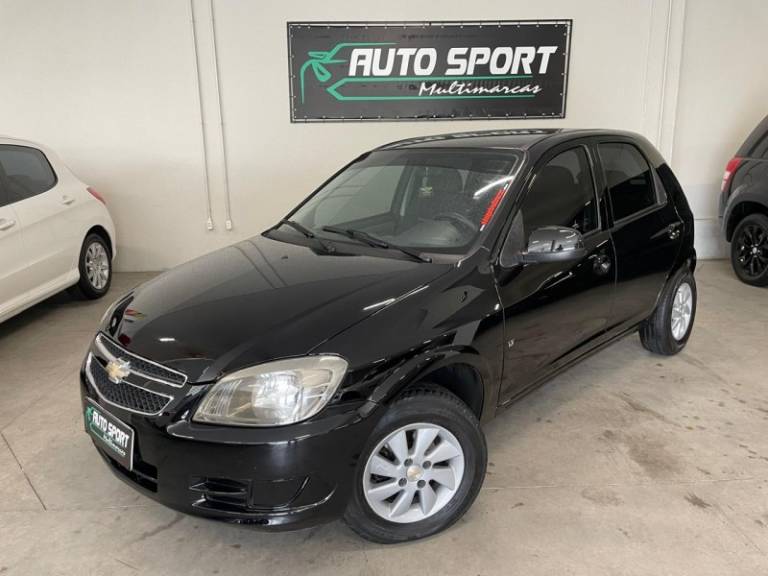 CHEVROLET - CELTA - 2014/2014 - Preta - R$ 31.900,00