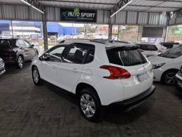 PEUGEOT - 2008 - 2015/2016 - Branca - R$ 53.000,00