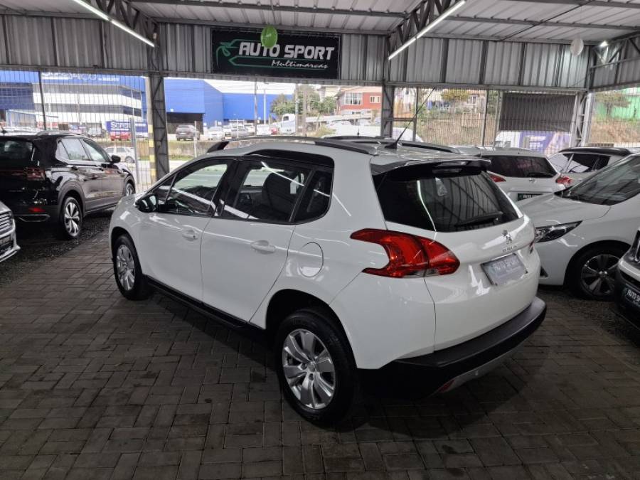 PEUGEOT - 2008 - 2015/2016 - Branca - R$ 53.000,00