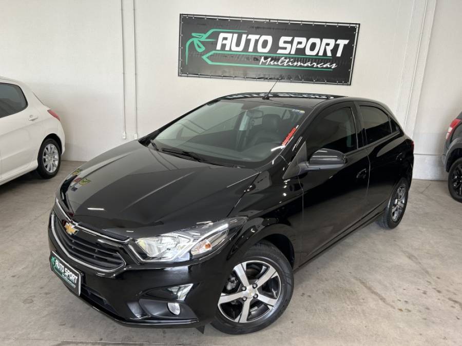 CHEVROLET - ONIX - 2017/2018 - Preta - R$ 68.900,00