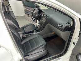 FORD - FOCUS - 2013/2013 - Branca - R$ 55.900,00