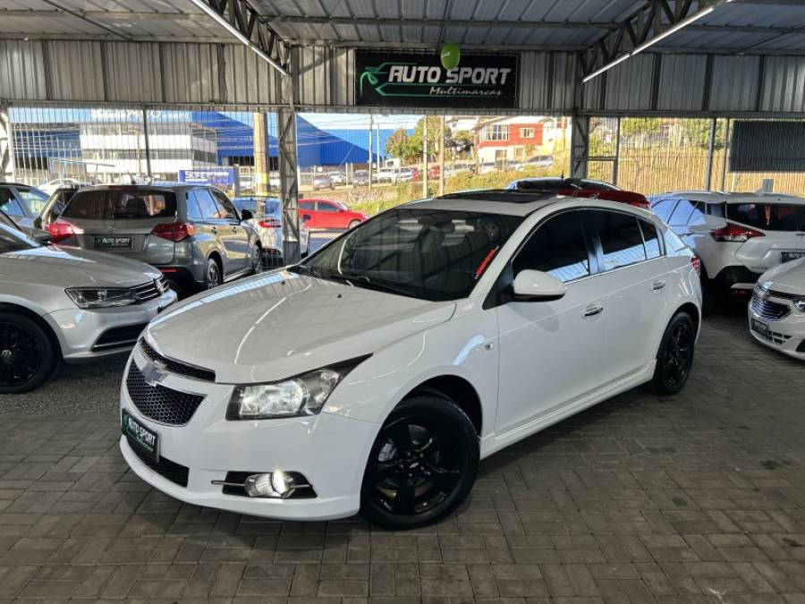 CHEVROLET - CRUZE - 2014/2014 - Branca - R$ 72.900,00