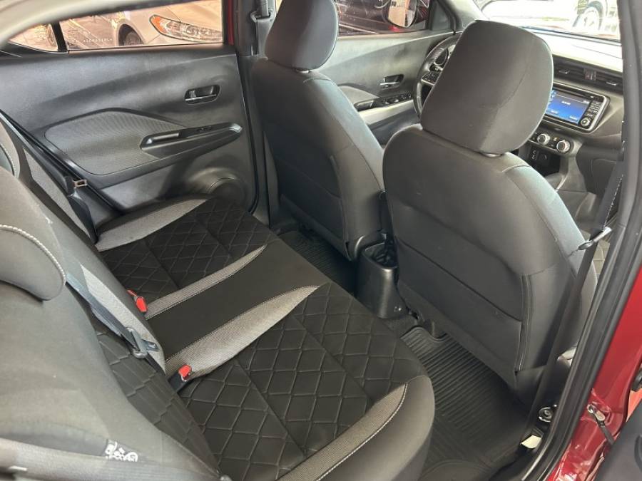 NISSAN - KICKS - 2017/2018 - Vermelha - R$ 82.900,00