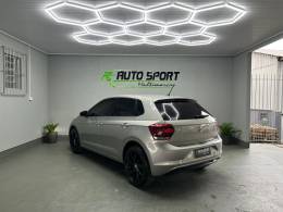 VOLKSWAGEN - POLO - 2017/2018 - Prata - R$ 68.990,00